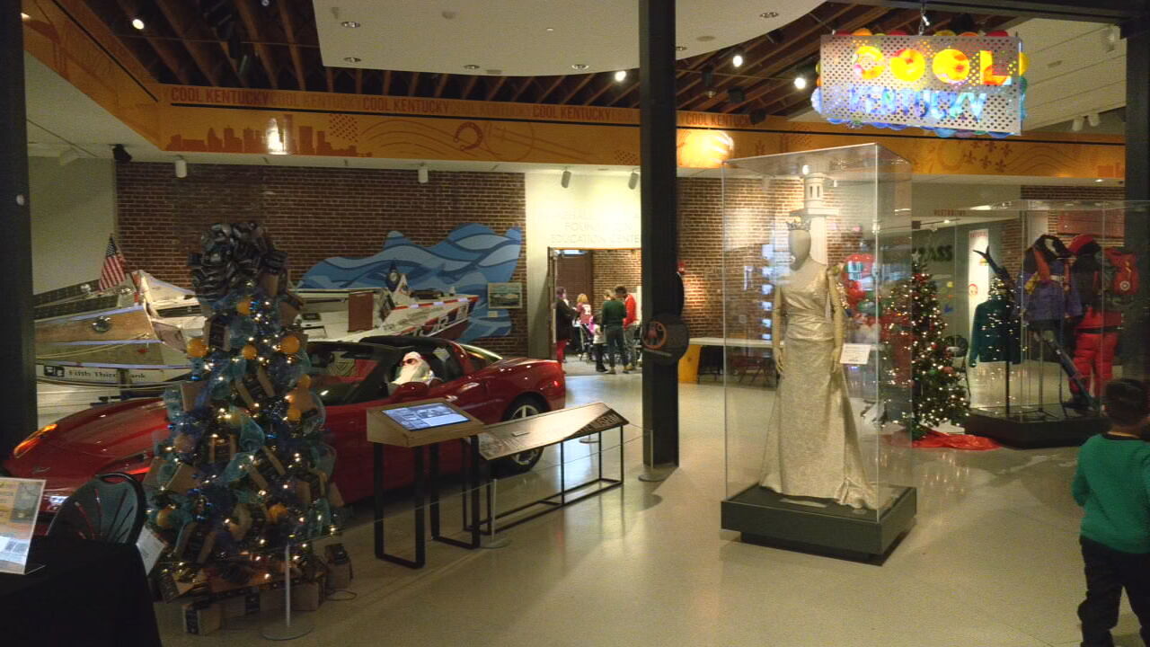 FRAZIER FAMILY HOLIDAY DAY.jpeg